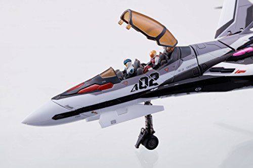 Macross Delta - DX Chogokin VF-31F Siegfried (Messer Ihlefeld Custom)
